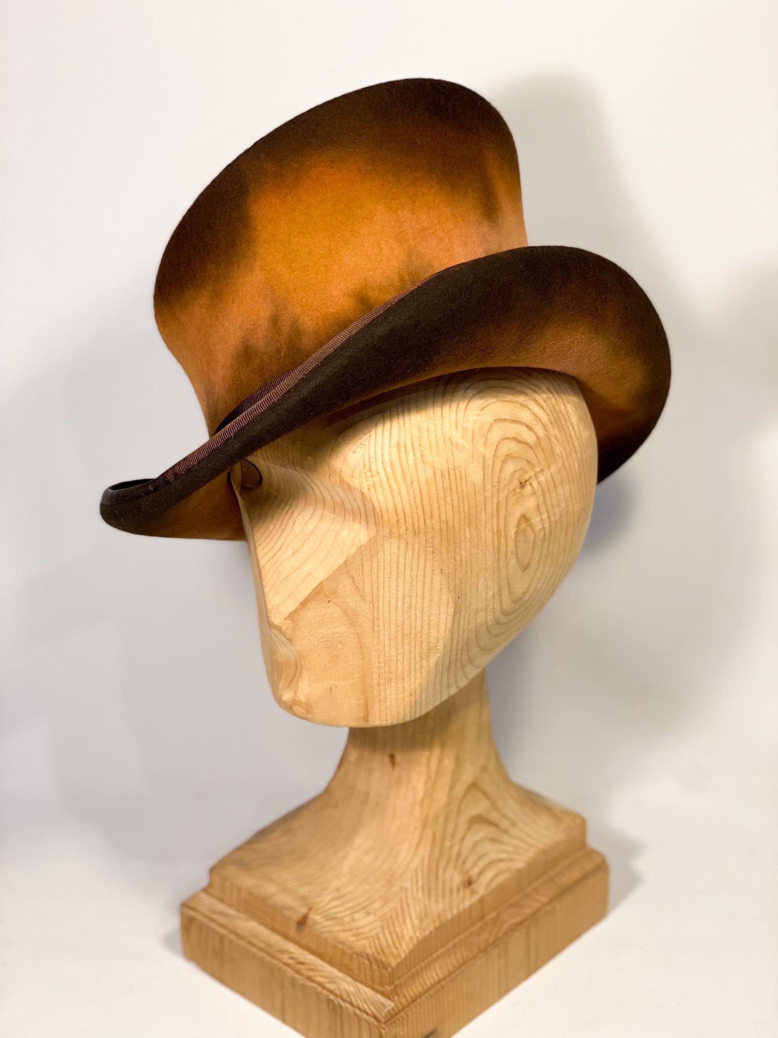 Sfumato Asymmetric top hat