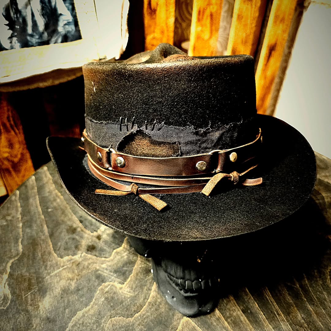 Half Cylinder with Skull