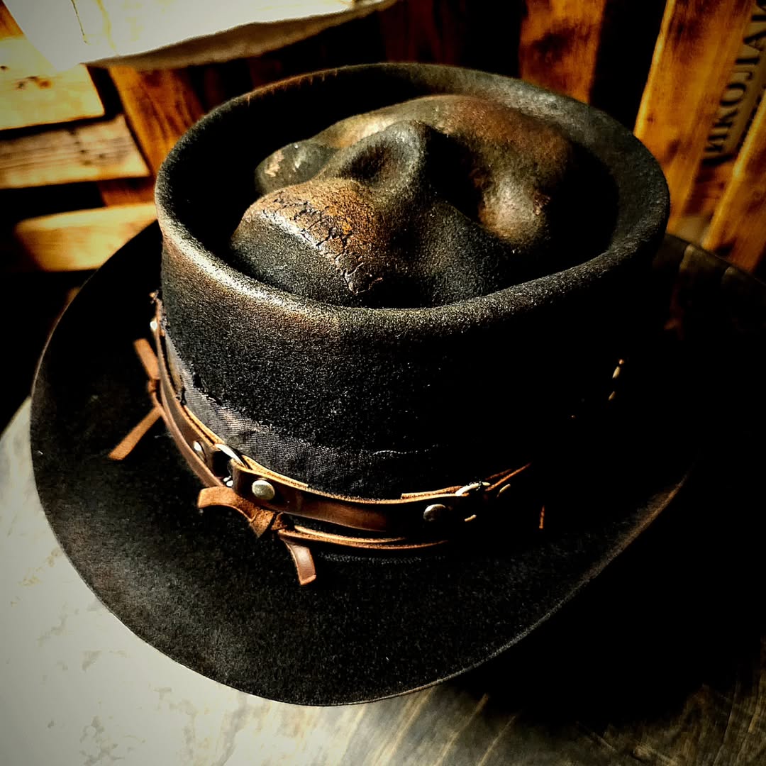 Half Cylinder with Skull