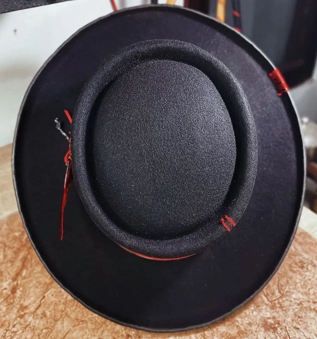 WIDE BRIM PORKPIE HAT