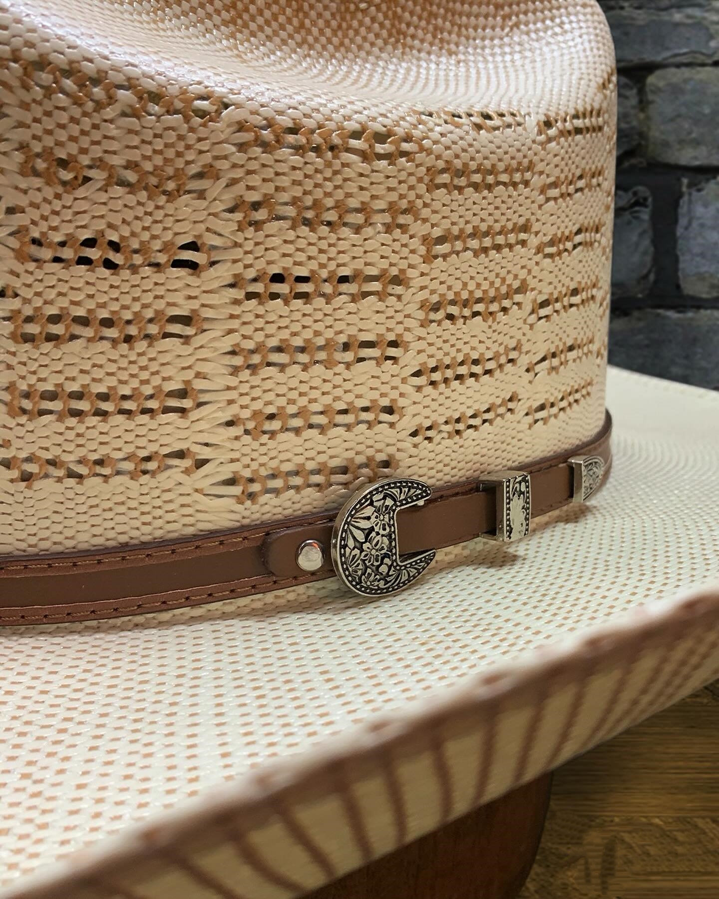 Bangora Roper Breathable Two-Tone Straw Hat