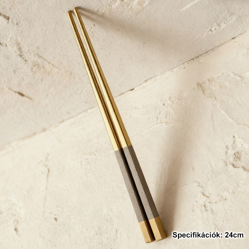 Sz&iacute;nblokkol&oacute; evőp&aacute;lcika sushi mellett