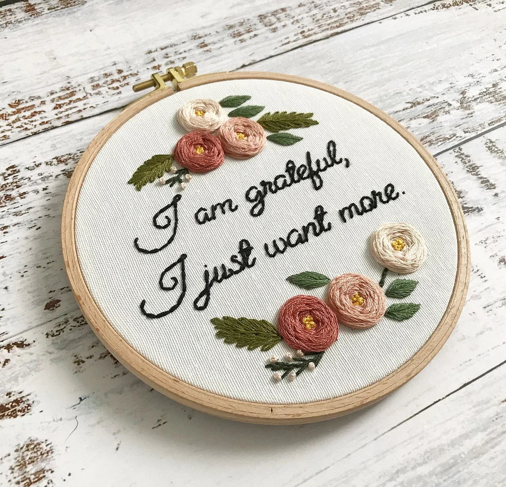 Custom Embroidery Hoop Art, Personalized Wall Decor, Hand Embroidered Flower Wreath, Floral Embroidery Hoop,Custom Name Embroidery