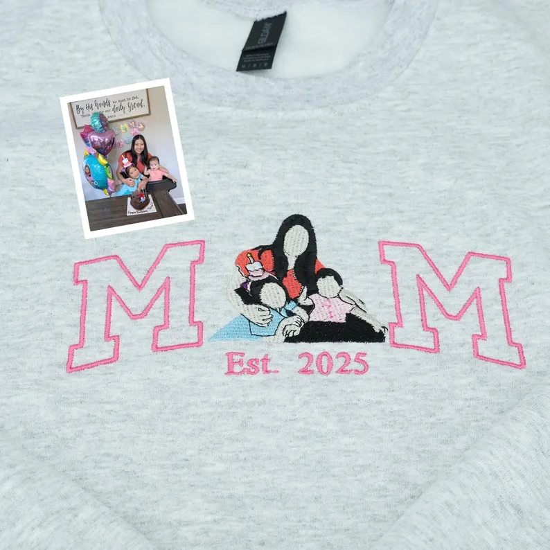 Custom Embroidered Mom Sweatshirt – Personalized Portrait from Photo, Mom & Kids Picture Sweatshirt, Perfect Gift for Mom
