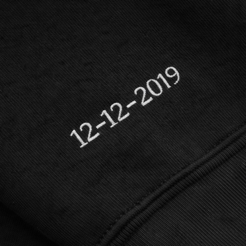 Personalized Embroidered Photo Sweatshirt, Custom Outline Portrait Hoodie, One Line Drawing Family Gift, Couple Hoodie, Birthday Gift