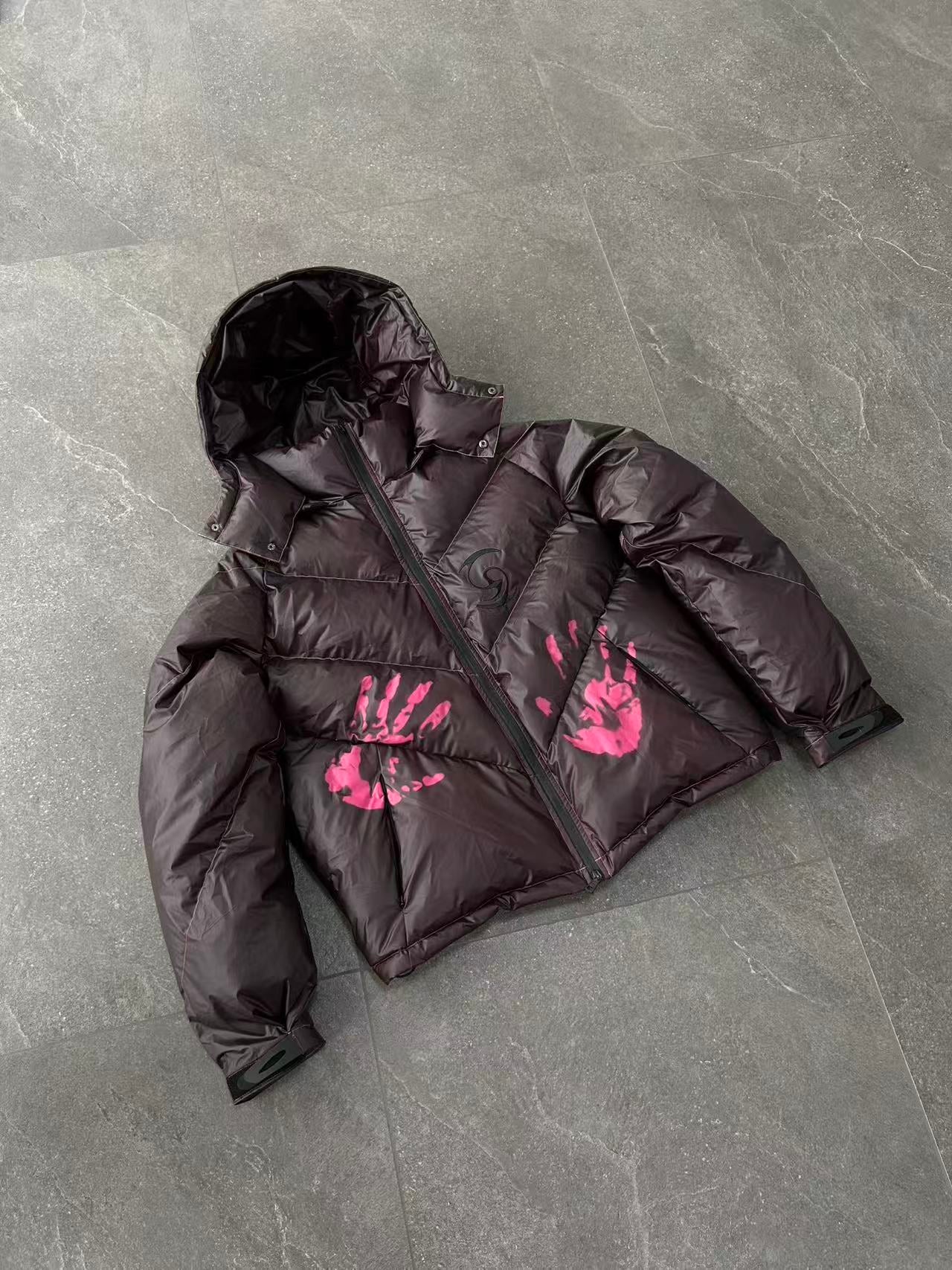 “Dissipate” HEAT REACTIVE PUFFER - Wine  (Pre-sale Price Time-limited)