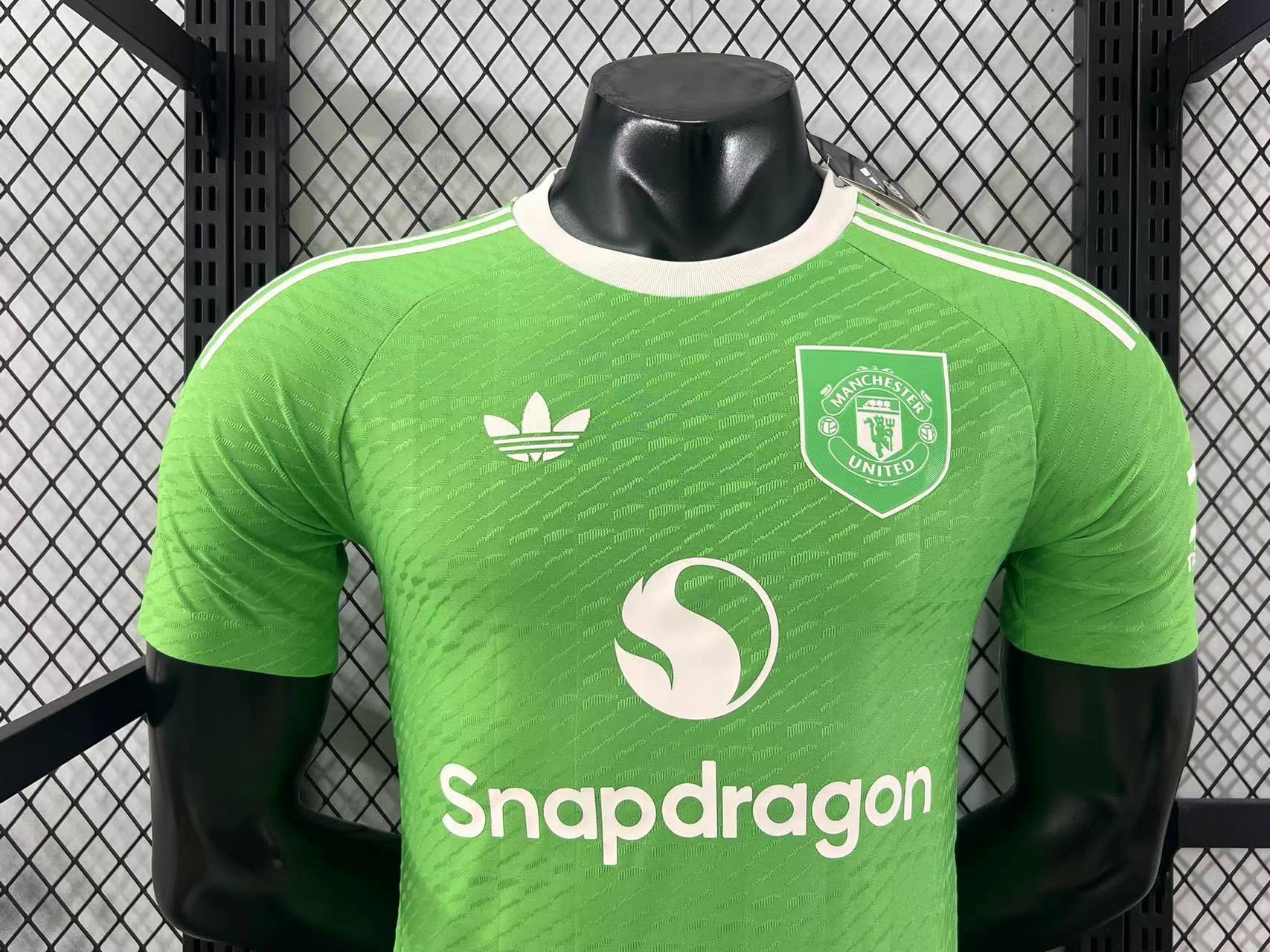 2025-26 Manchester United GK Green Jersey