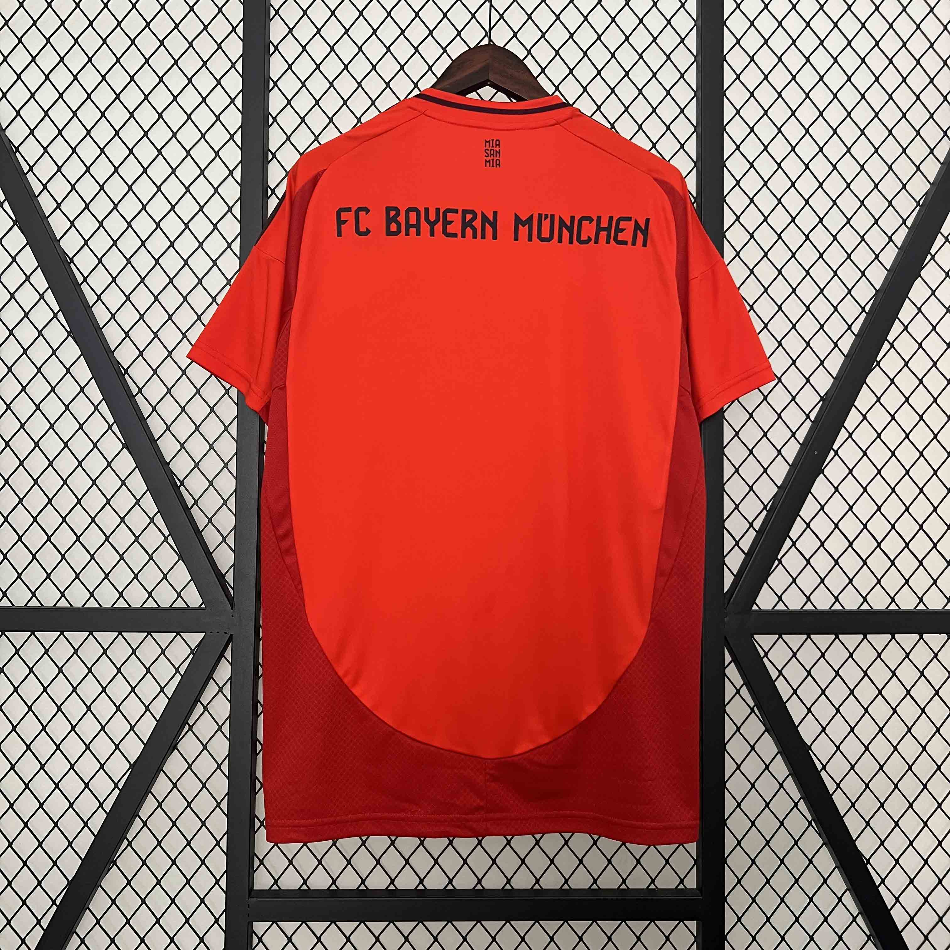 24-25 Bayern Munich Home