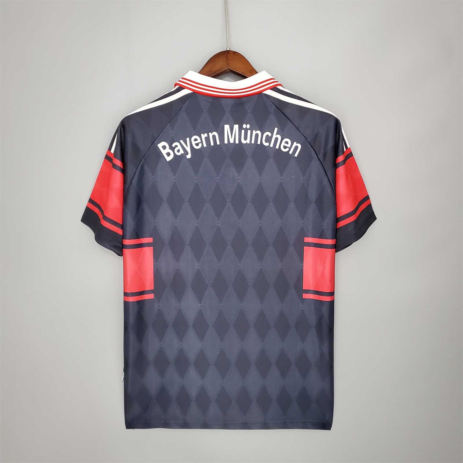 97/99 Bayern Retro Jersey