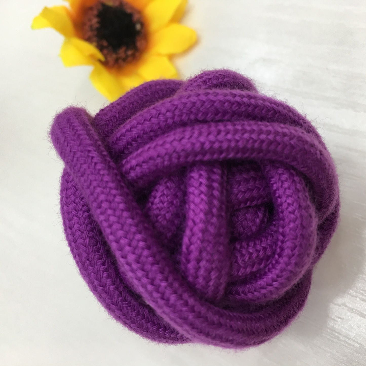 Manufacturer wholesale of hoodies, casual pants, polyester-cotton ropes, core-spun ropes, webbing, shoelaces, and accessories for bags, toys, and clothing.