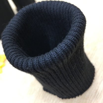 In-stock plain weave ribbed stretch polyester seamless sleeve covers, ribbed fabric for cuffs, necklines, and trouser hems, knitted fabric accessories.