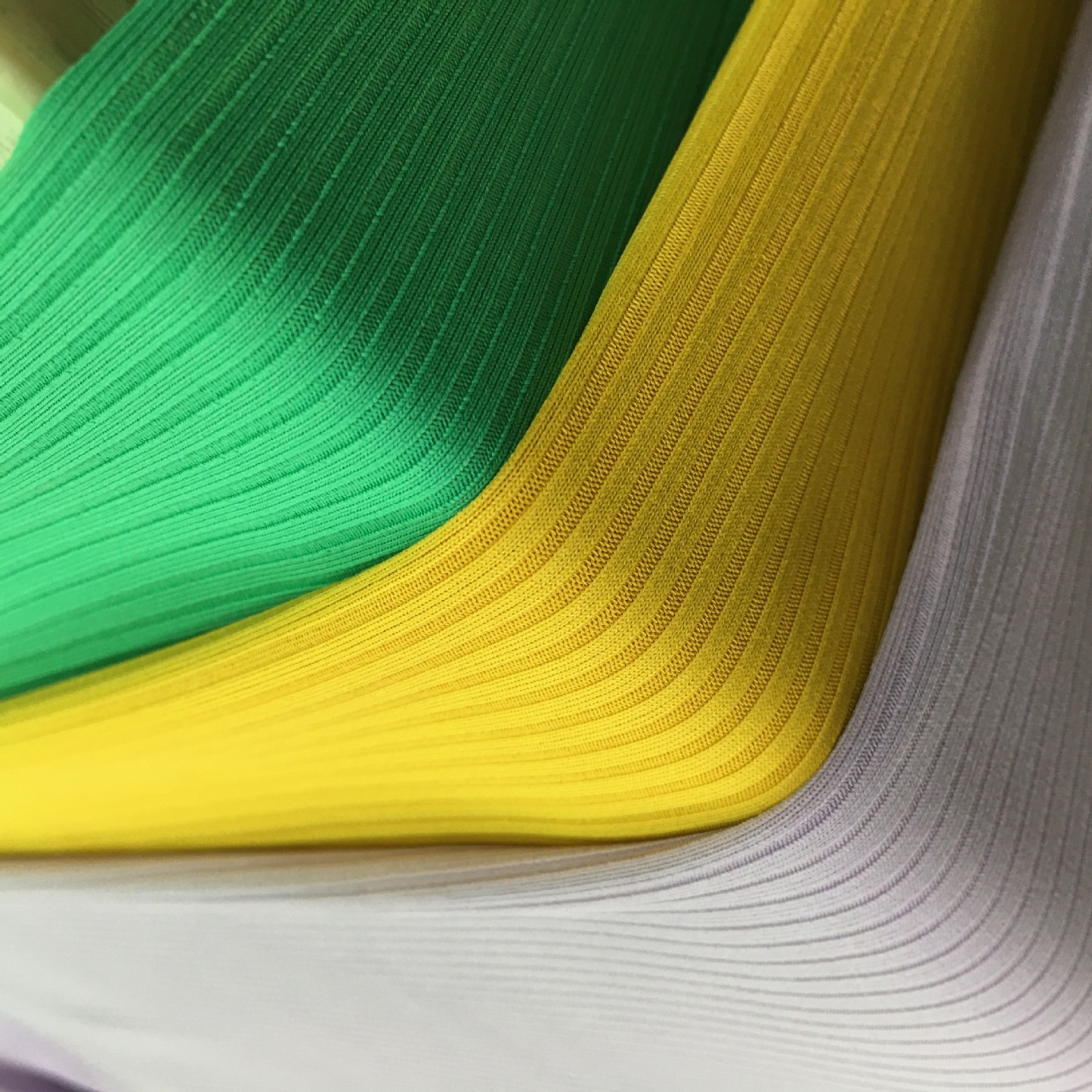 230 grams 4X3 polyester and cotton mesh strip, Guangzhou fabric with ribbing, stretchable striped knitted fabric, fine striped strip