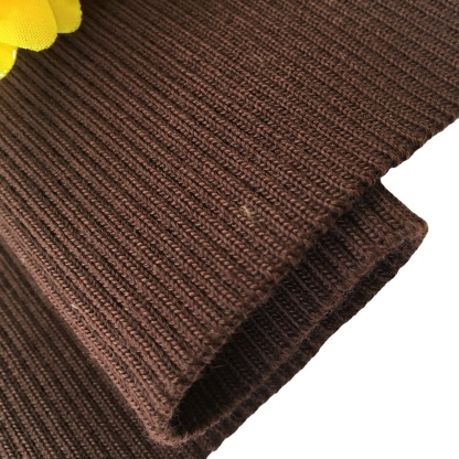 Solid color, 750gsm heavy-weight 2x1 polyester ribbed fabric with spandex, suitable for autumn/winter jackets, collars, and cuffs.