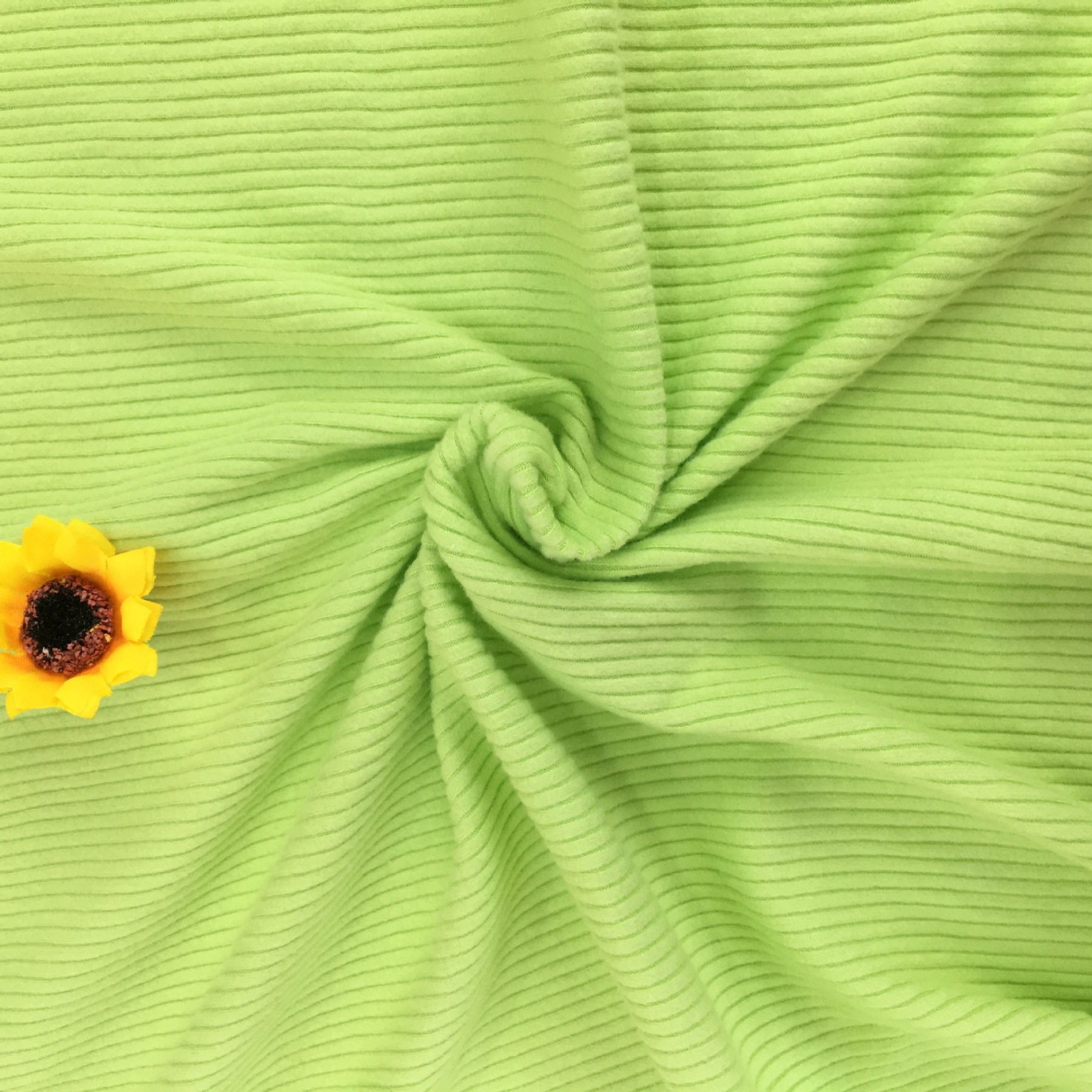 300g 4x2 single-sided brushed ribbed rayon knit fabric, suitable for women's stretchy base layer tops for autumn and winter.