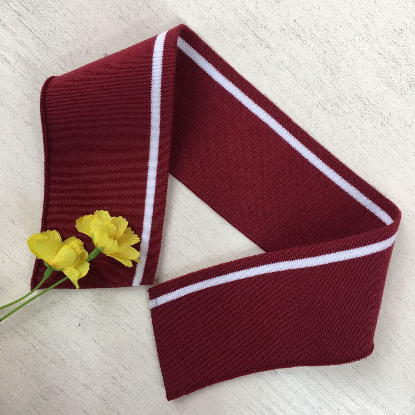 1x1 knitted lace fabric, 32-count, flat knitting machine ribbed fabric for clothing collars, hems, cuffs, and ruffled wide lace trim.