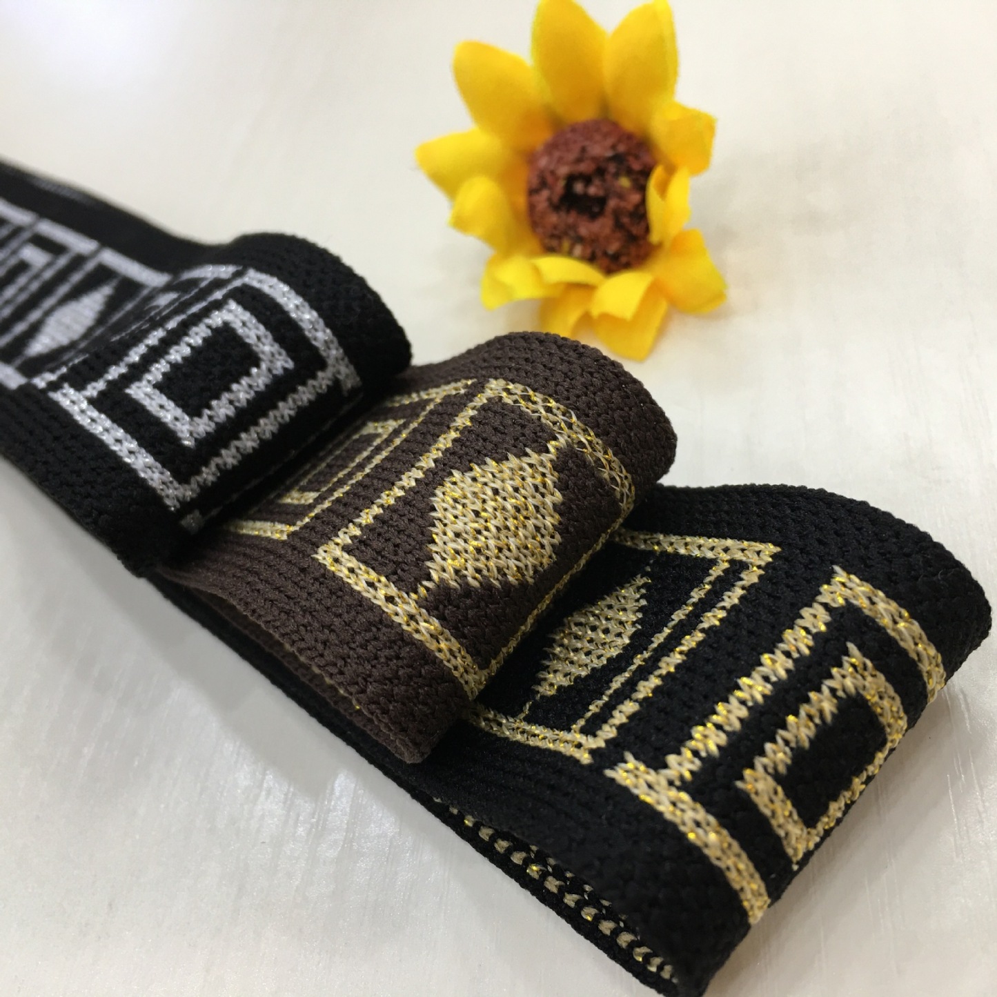 Polyester-cotton crochet woven jacquard ribbon/tape/cord, garment lace trim, and DIY craft materials wholesale.