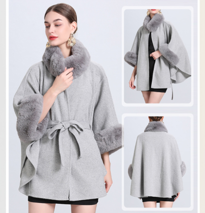 Polski: Wełniany płaszcz z futrzanym kołnierzem