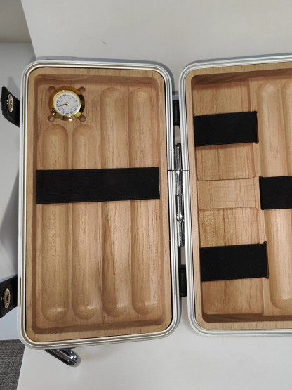 Luxury Cigar Travel Case – With Hygrometer RIMOWA Style Portable Box (Pre-Order, Partial Styles Ship in 30 Days)