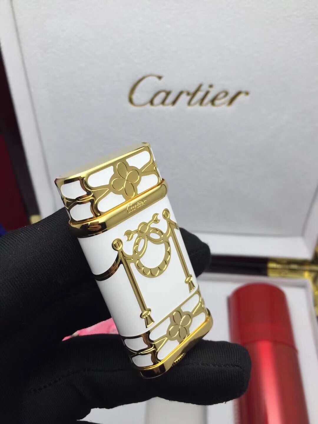 Cartier Lighter White & Gold Regal Ribbon Motif Edition