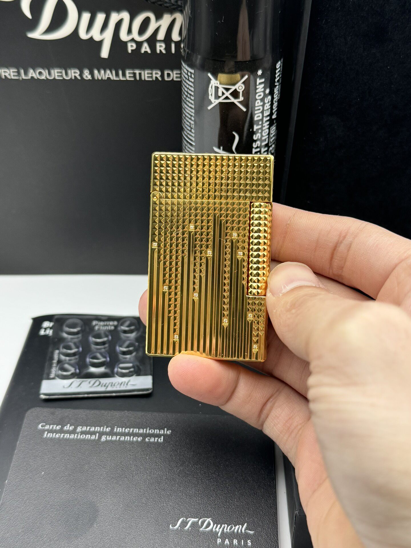 ST Dupont Ligne 2 City Lights Gold Diamond Pattern Butane Lighter