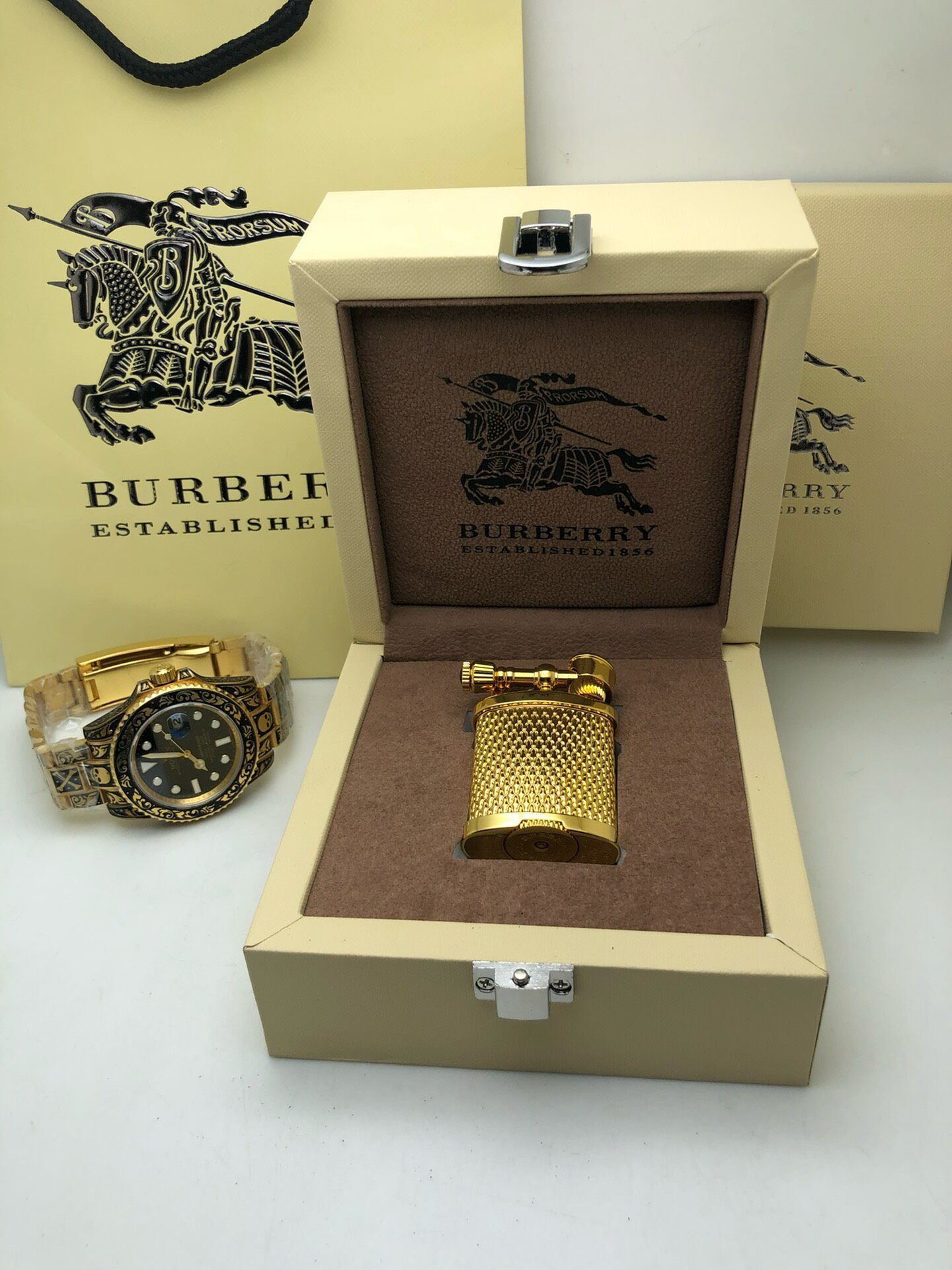 Burberry Style Vintage Kerosene Lighter – Solid Brass Lift Arm Design