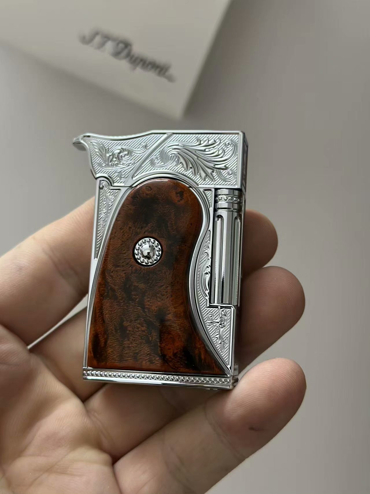 ST Dupont Ligne 2 Conquer the West Prestige Dual Flame Butane Lighter | 2026 Limited Edition