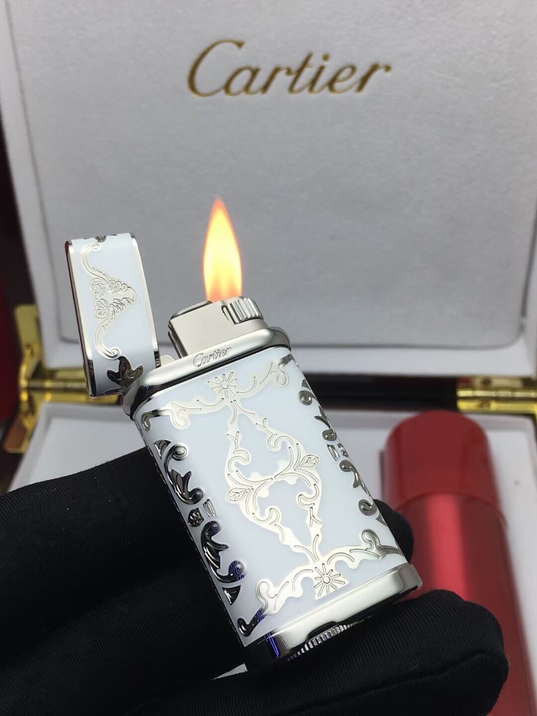 Cartier Lighter White & Silver Vintage Baroque Scroll Edition