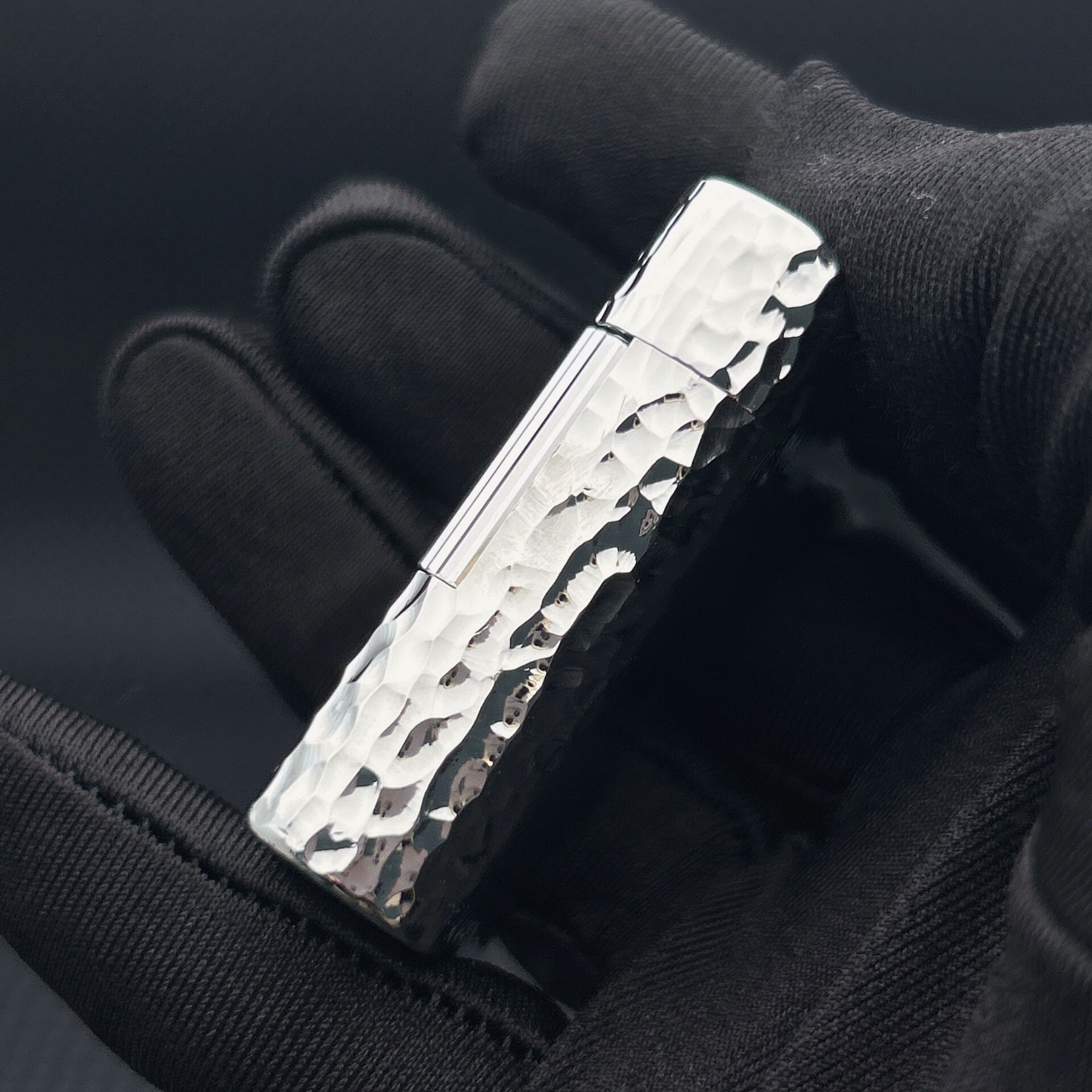 ST Dupont L1 Small Size Silver Meteor Hammered Finish Lighter With Gift Box