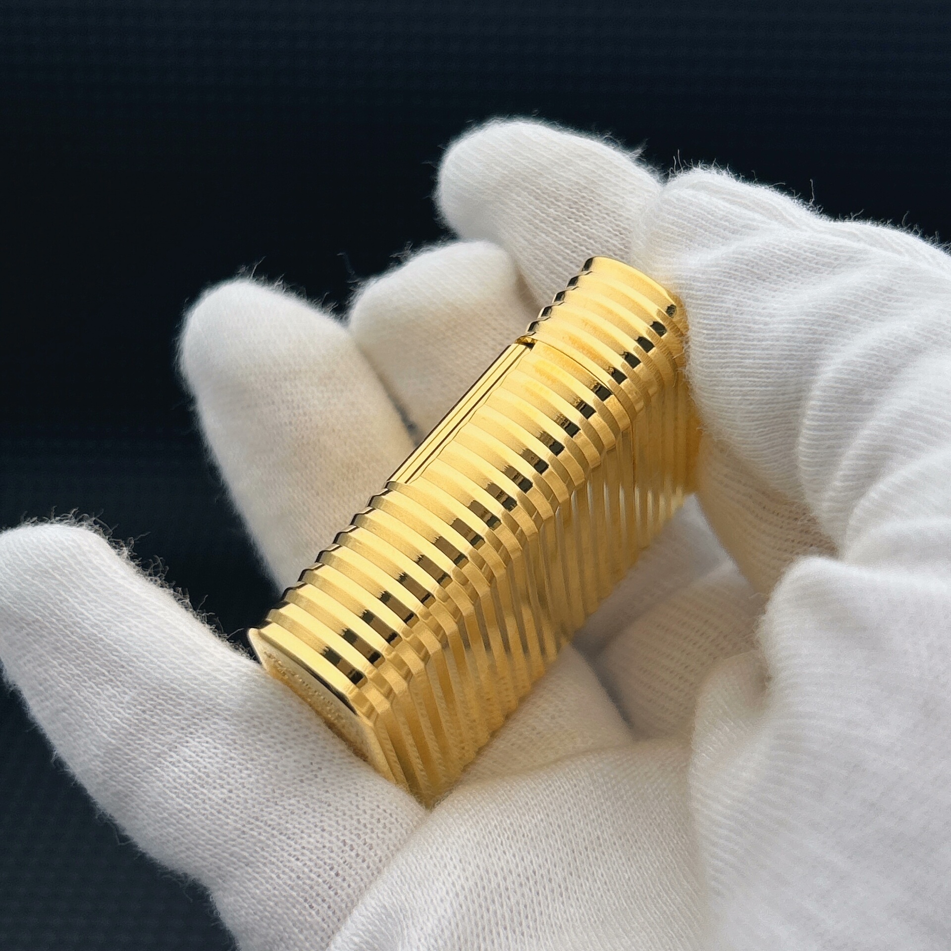 ST Dupont L1 Small Size Gold Horizontal Line Pattern Lighter With Gift Box