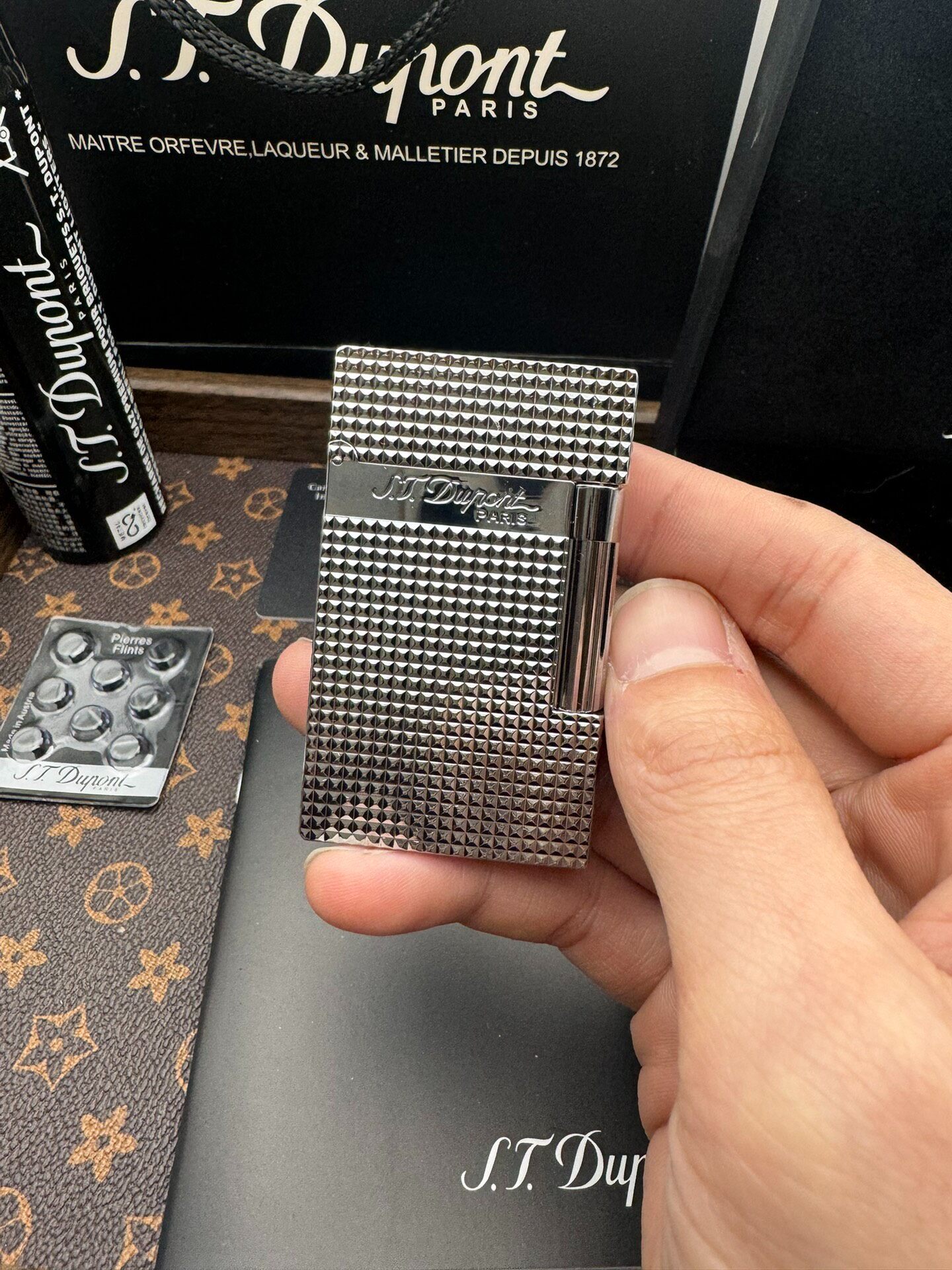 ST Dupont Lattice Wide Edge Butane Lighter | Luxury Lighter