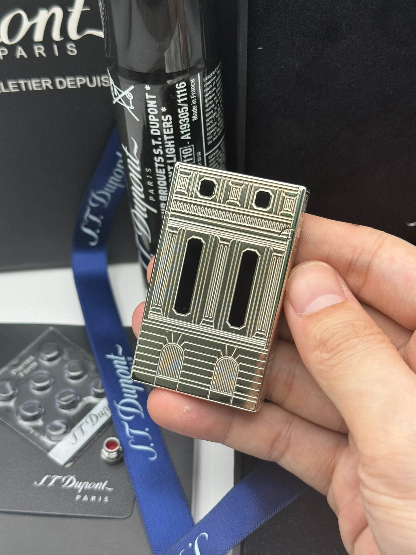 ST Dupont Ligne 2 Dual Flame Vendôme Column Limited Edition Brass Lighter