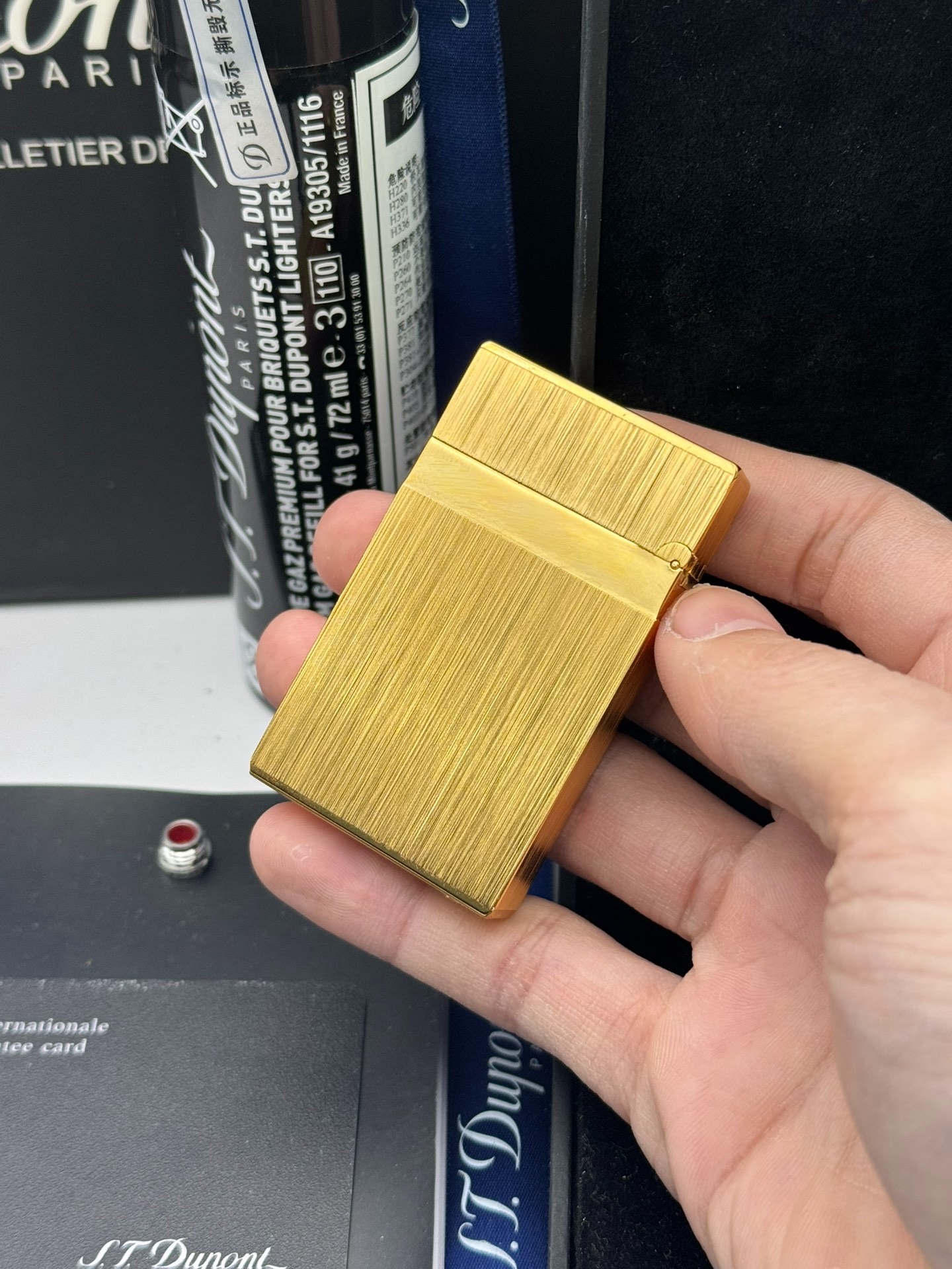 ST Dupont Ligne 2 Brushed Gold Lighter