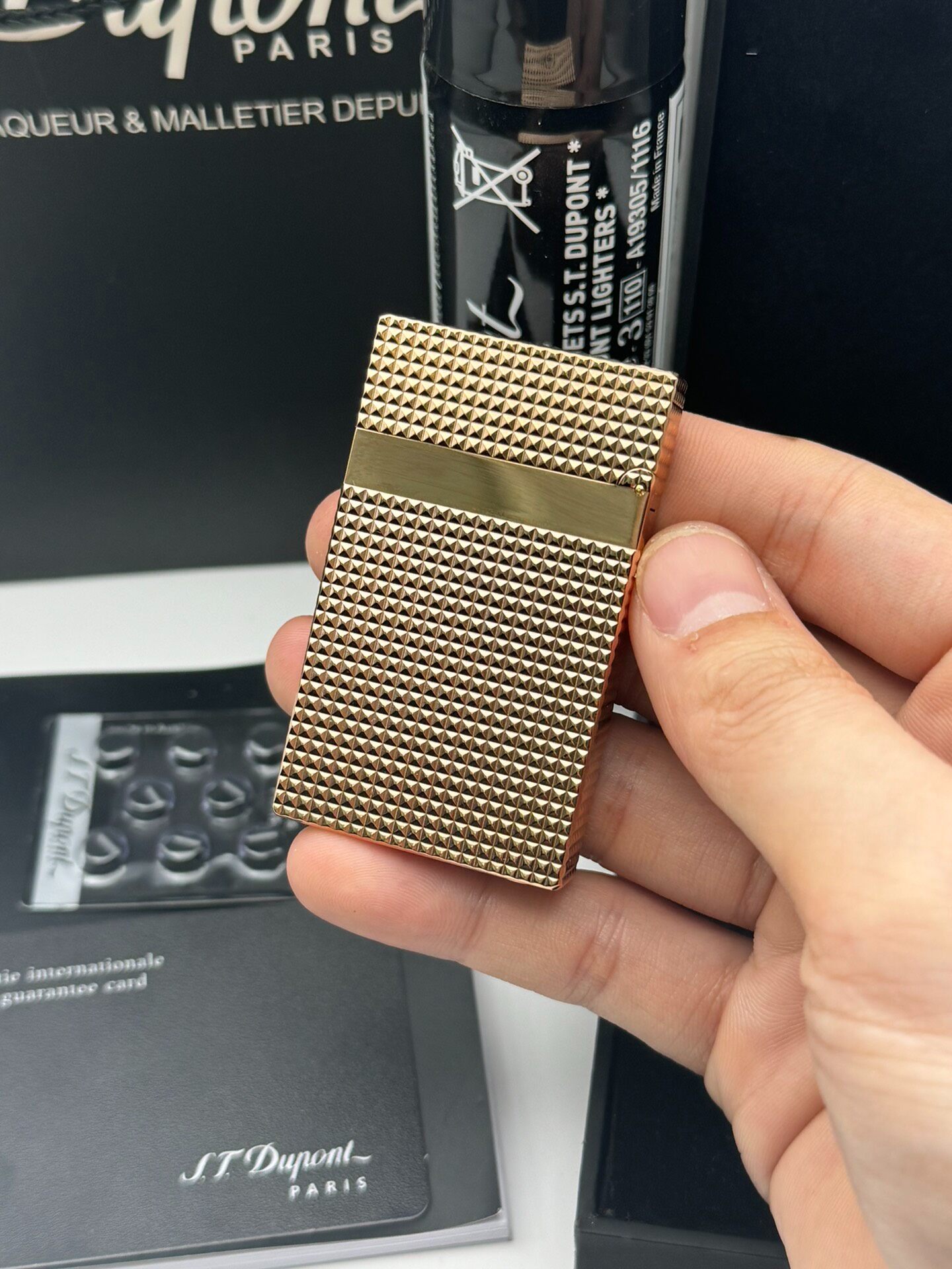 ST Dupont Lattice Wide Edge Butane Lighter | Luxury Lighter