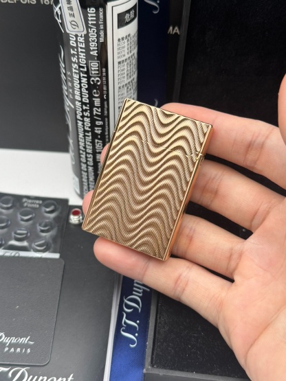 ST Dupont Ligne 2 Small Gatsby Lighter Rose Gold Butane Lighter