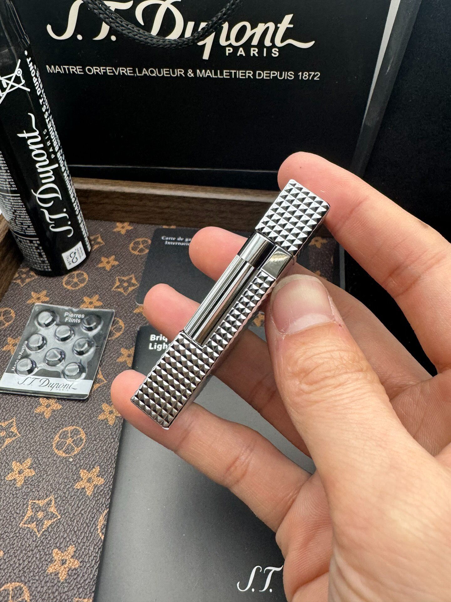 ST Dupont Lattice Wide Edge Butane Lighter | Luxury Lighter
