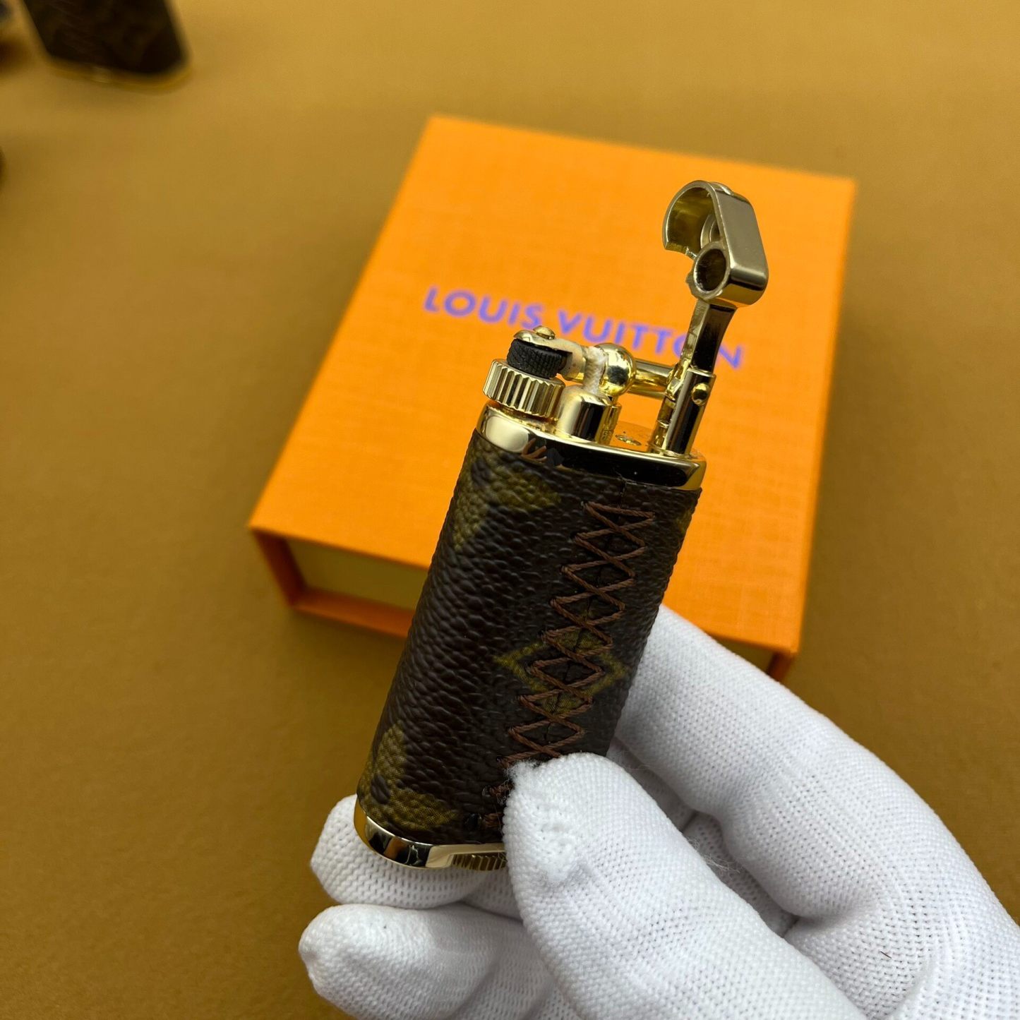 Vintage Kerosene Lighter – Brass Body Integrated Fuel Tank Design