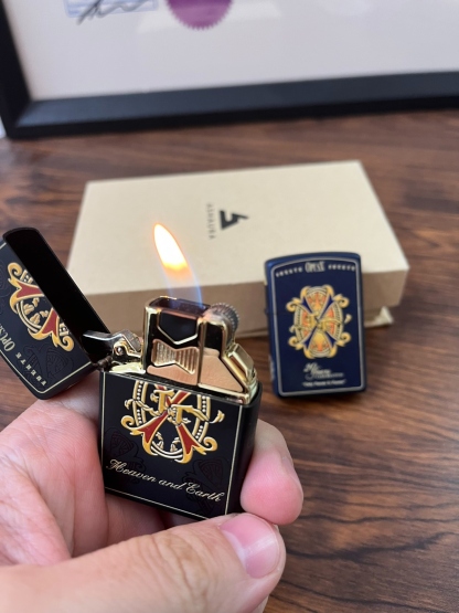 Fuente OpusX Switchable Soft Flame & Torch Butane Lighter