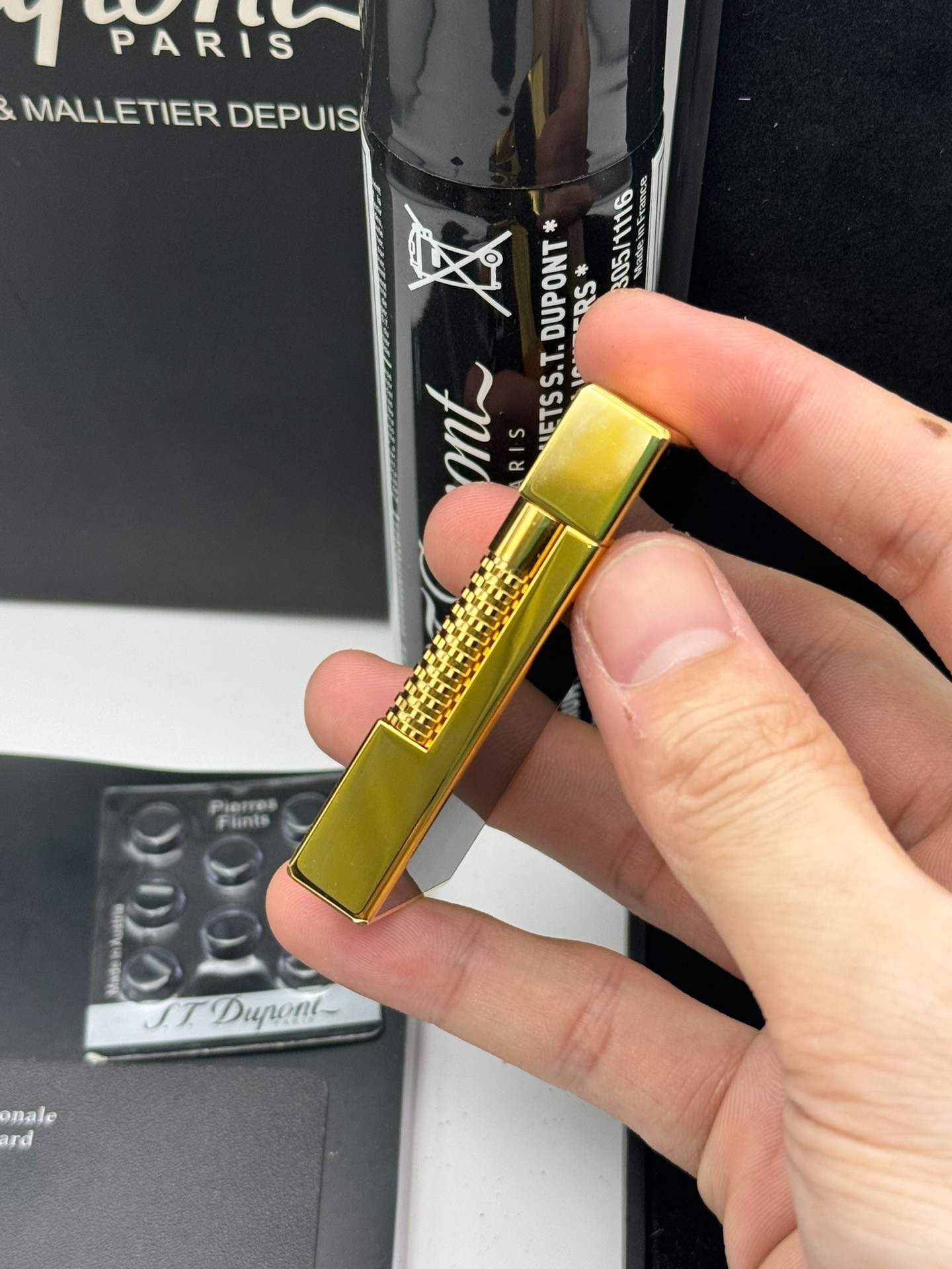 ST Dupont Ligne 2 Cohiba 55th Anniversary Black & Gold Lighter