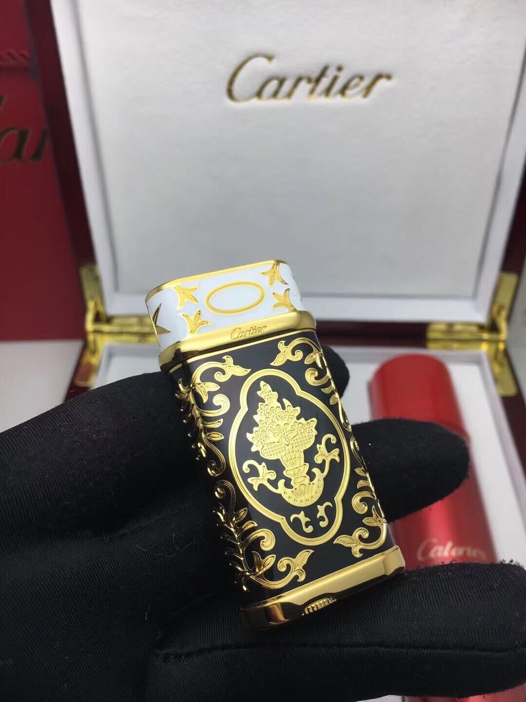 Cartier Lighter Gold & Black Royal Baroque Engraved Edition