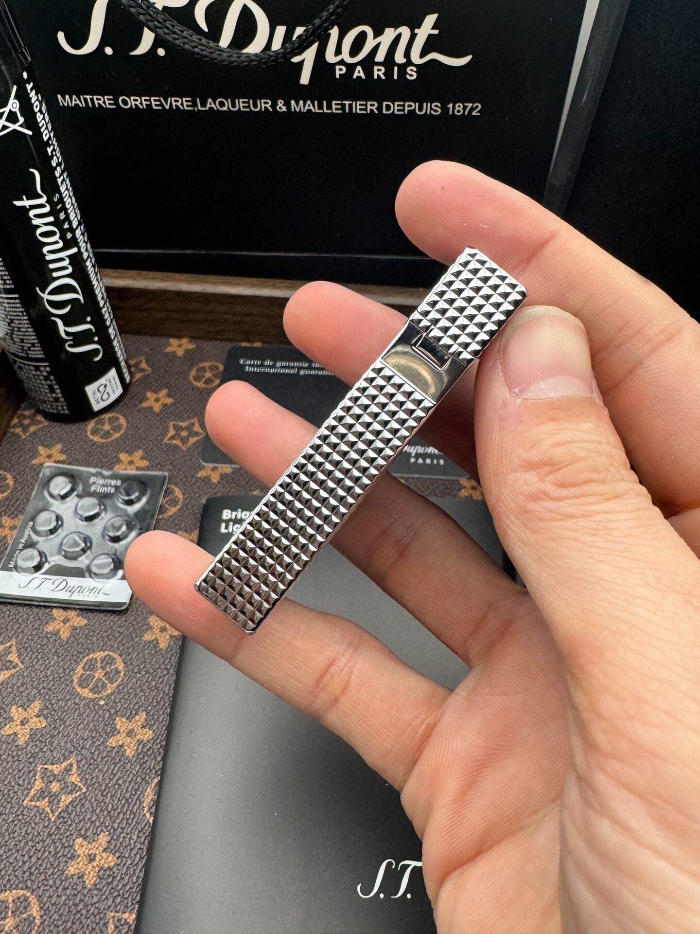 ST Dupont Lattice Wide Edge Butane Lighter | Luxury Lighter