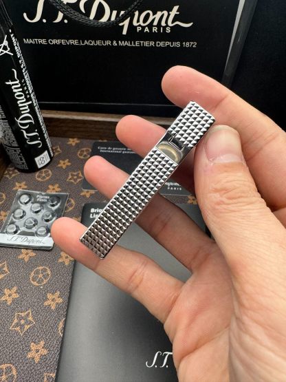 ST Dupont Lattice Wide Edge Butane Lighter | Luxury Lighter