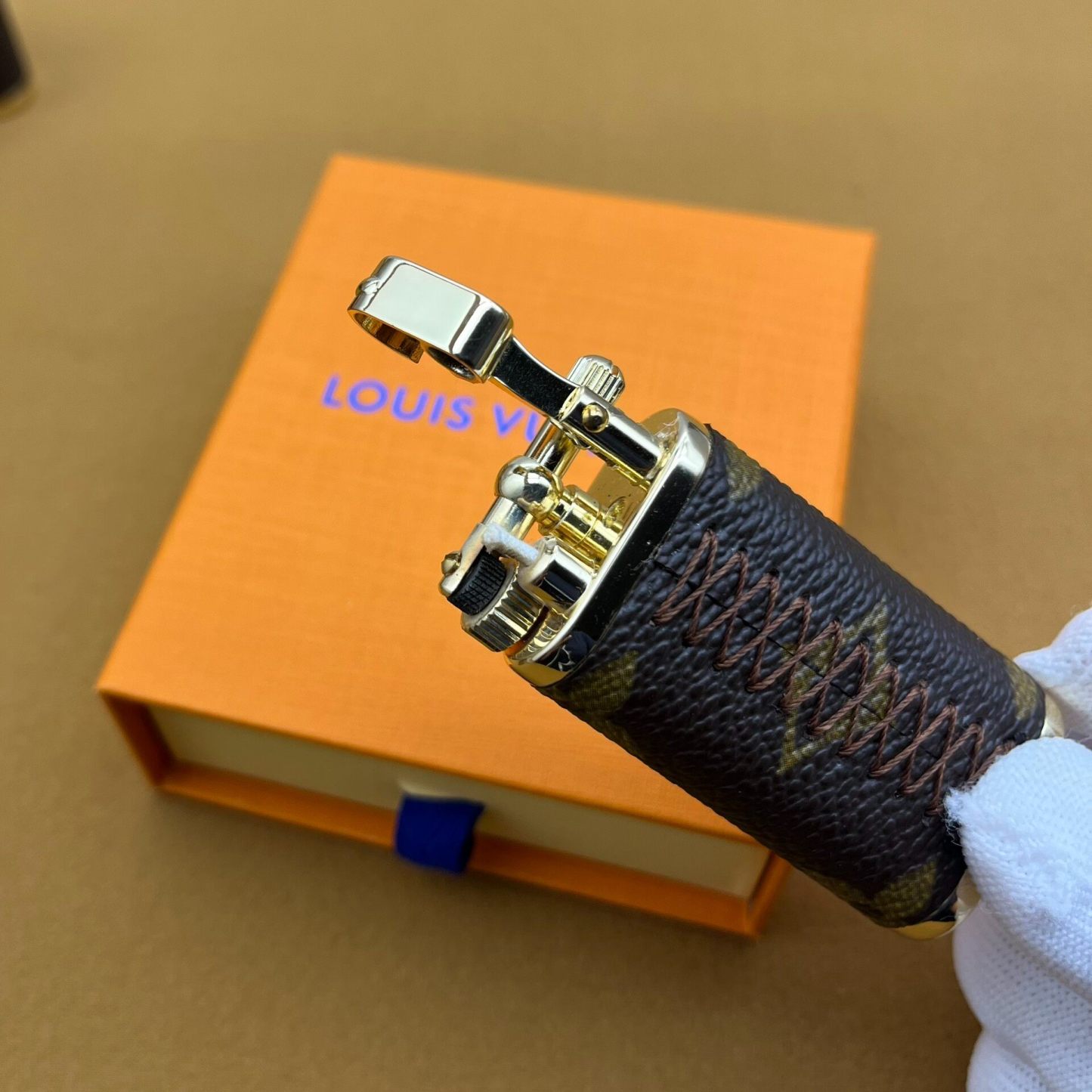 Vintage Kerosene Lighter – Brass Body Integrated Fuel Tank Design