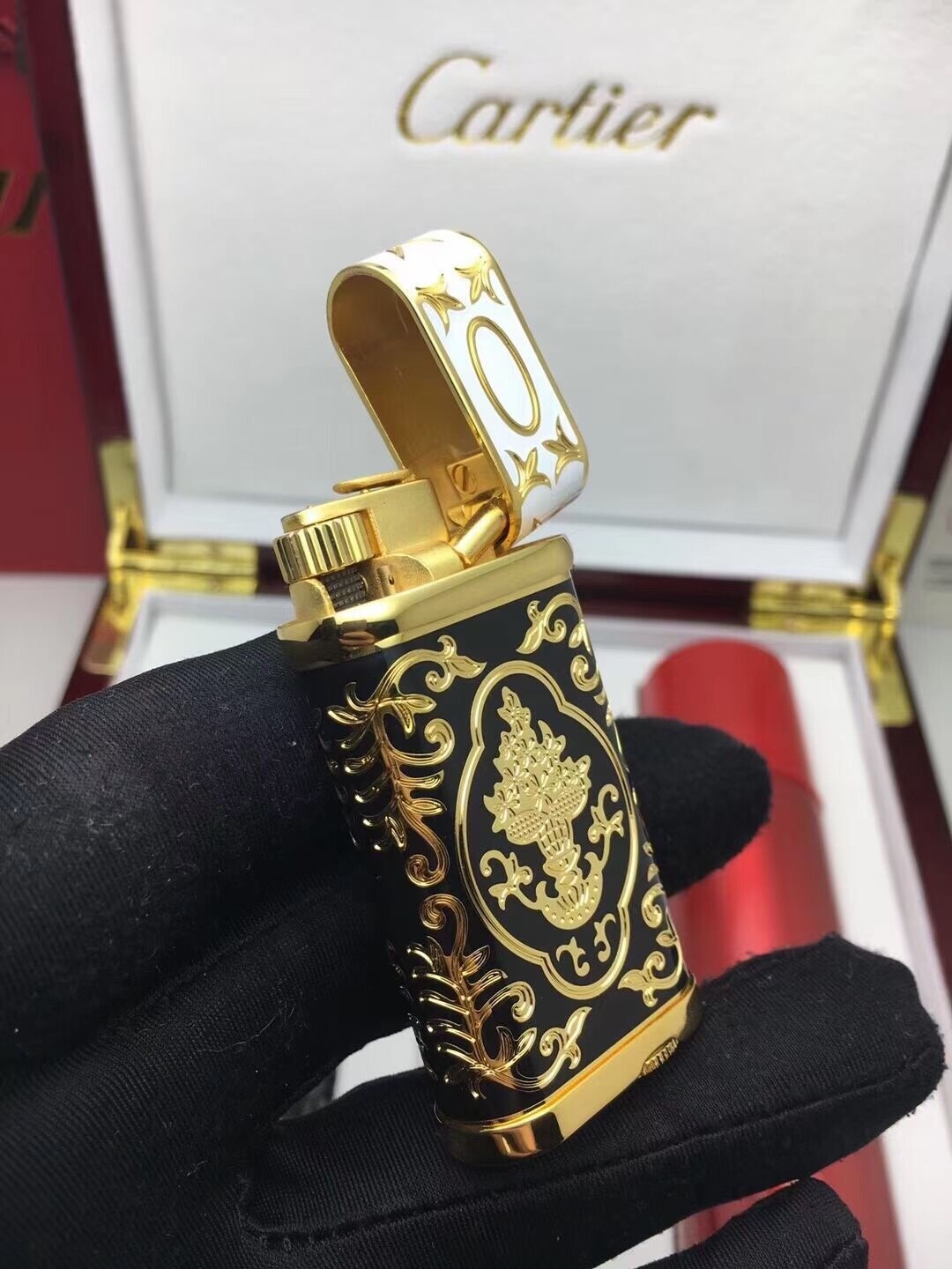 Cartier Lighter Gold & Black Royal Baroque Engraved Edition