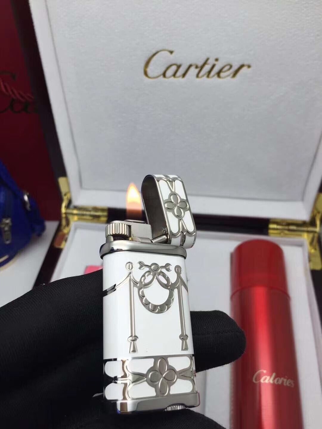 Cartier Lighter White & Silver Regal Ribbon Motif Edition