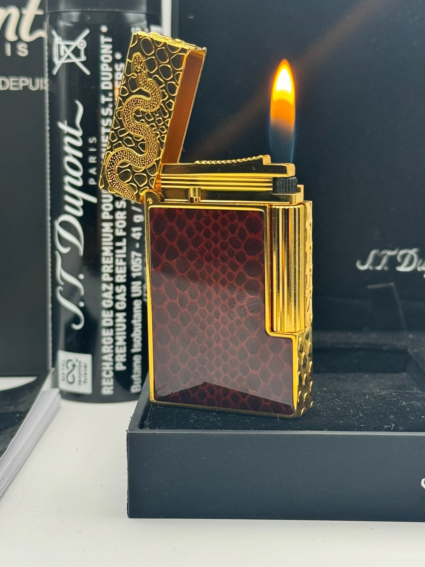 ST Dupont Ligne 2 Year of the Snake Limited Edition Chinese Lacquer Brass Lighter