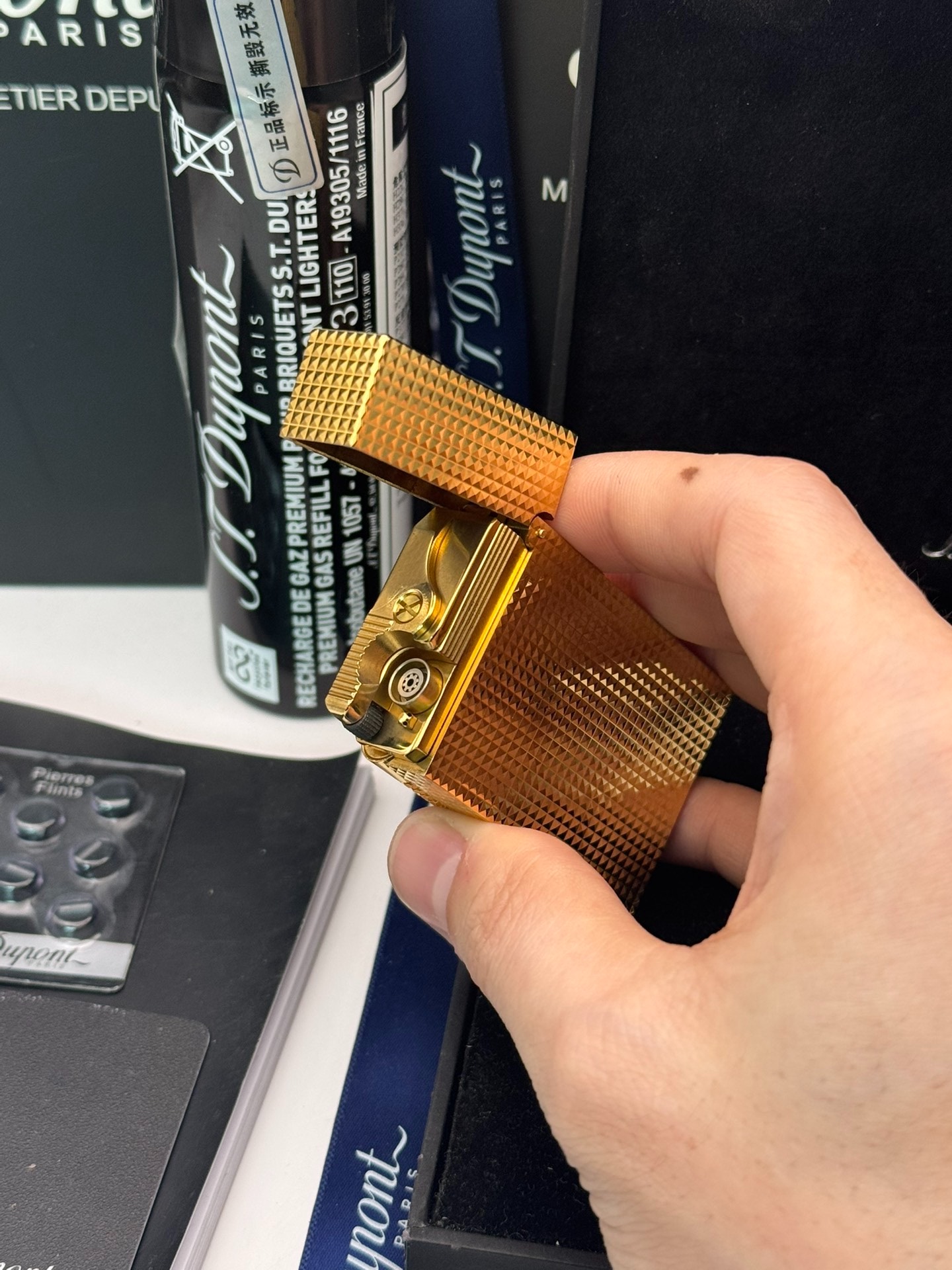 Le Grand Dupont Mixed Diamond Head Butane Gold Lighter | Torch & Soft Dual Flame