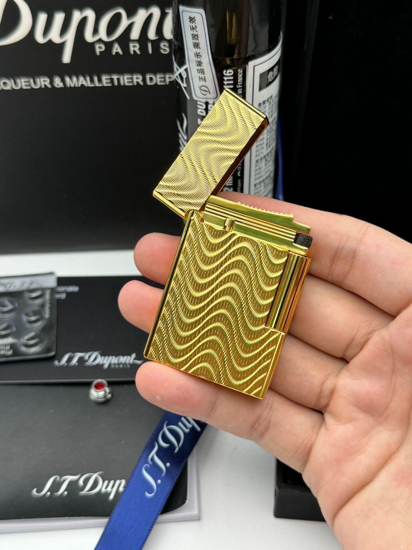 ST Dupont Ligne 2 Small Gatsby Lighter Rose Gold Butane Lighter