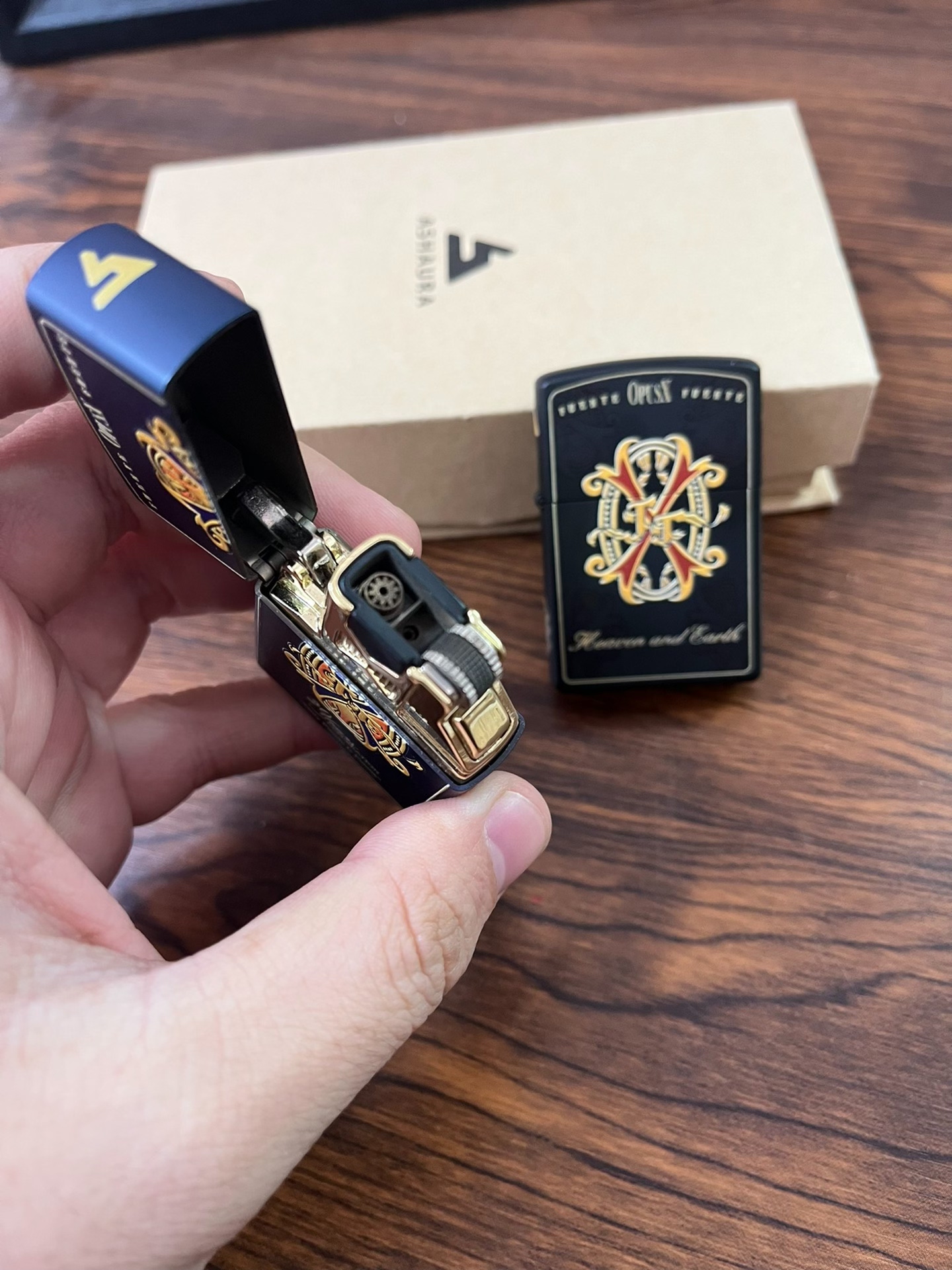 Fuente OpusX Switchable Soft Flame & Torch Butane Lighter