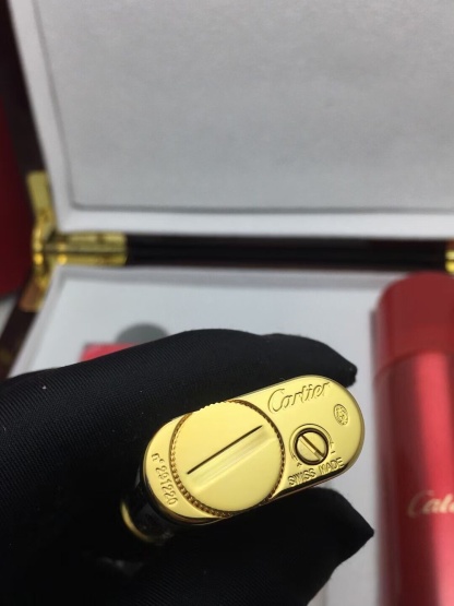 Cartier Lighter White & Gold Vintage Baroque Scroll Edition