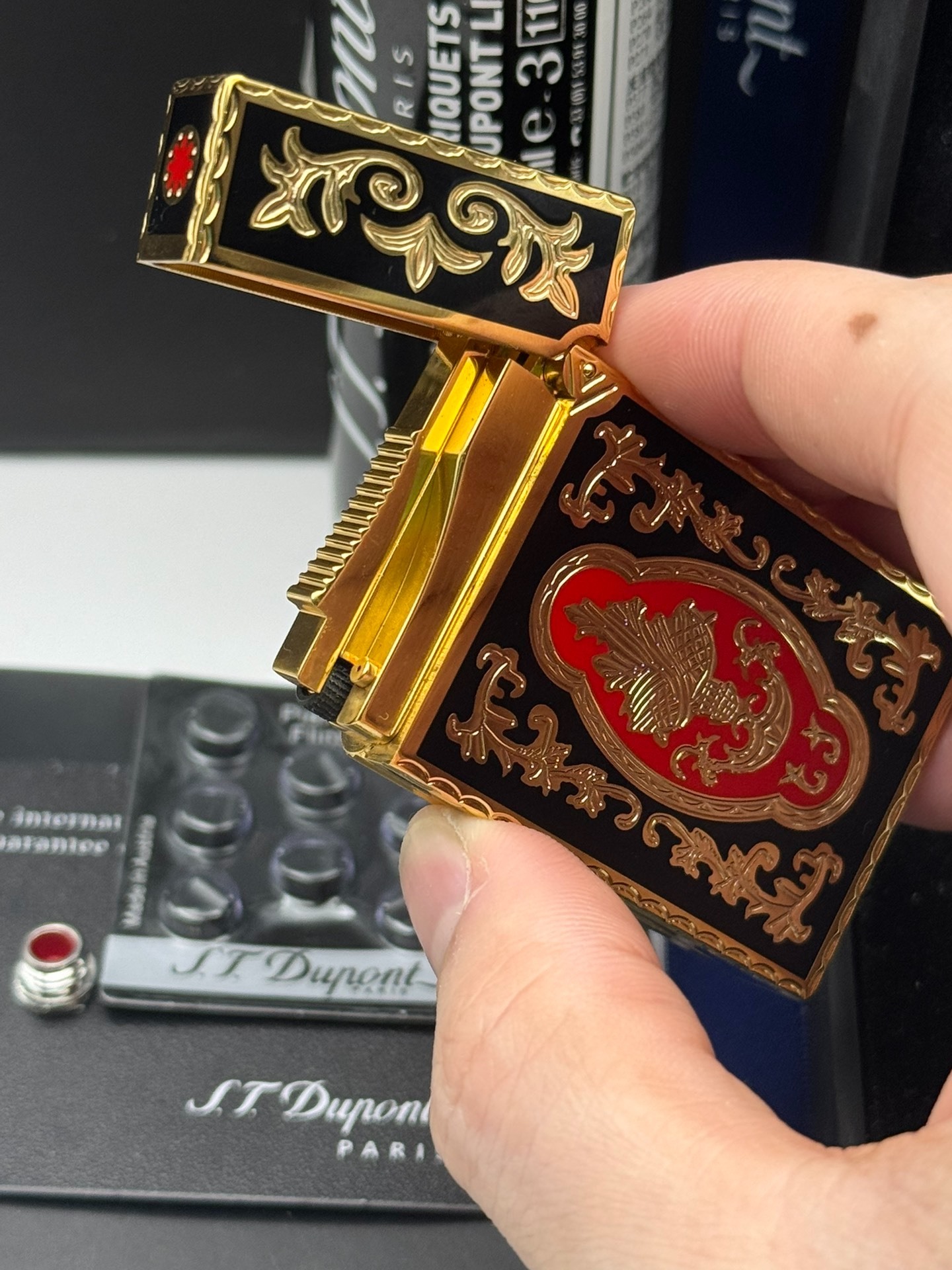 ST Dupont French Court Black & Red Enamel Gold Lighter